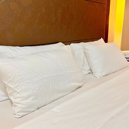 Kiel 5-Star Condo Hotel Across Naia Manila Airport Terminal 3 Pasay Exterior foto